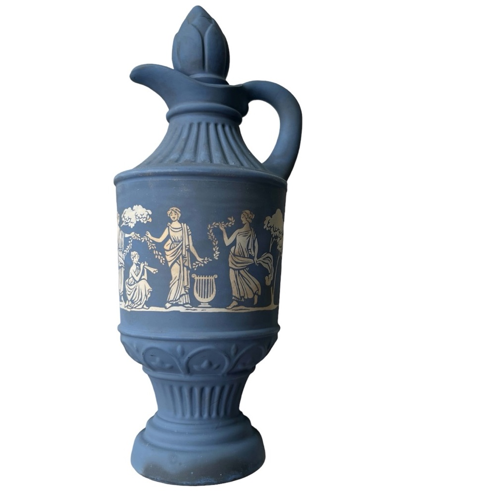 Vintage AVON Avonshire Blue Pitcher Bottle Skin So Soft Bath Oil 6 fl. oz.